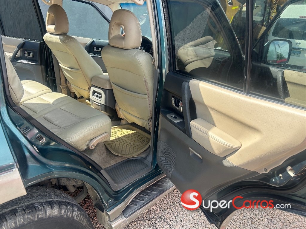 2003 Mitsubishi Motors Montero — foto 10 / 12