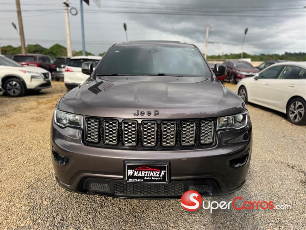 2017 Jeep Grand Cherokee Altitude — foto 5 / 11