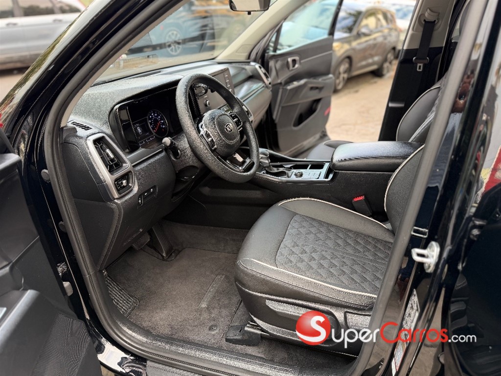 2021 Kia Sorento LX — foto 8 / 10