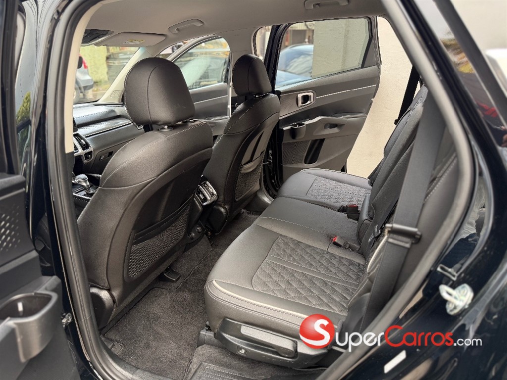 2021 Kia Sorento LX — foto 9 / 10
