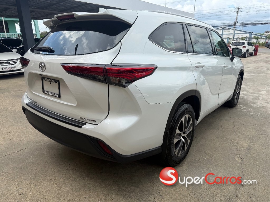 2022 Toyota Highlander XLE — foto 5 / 12
