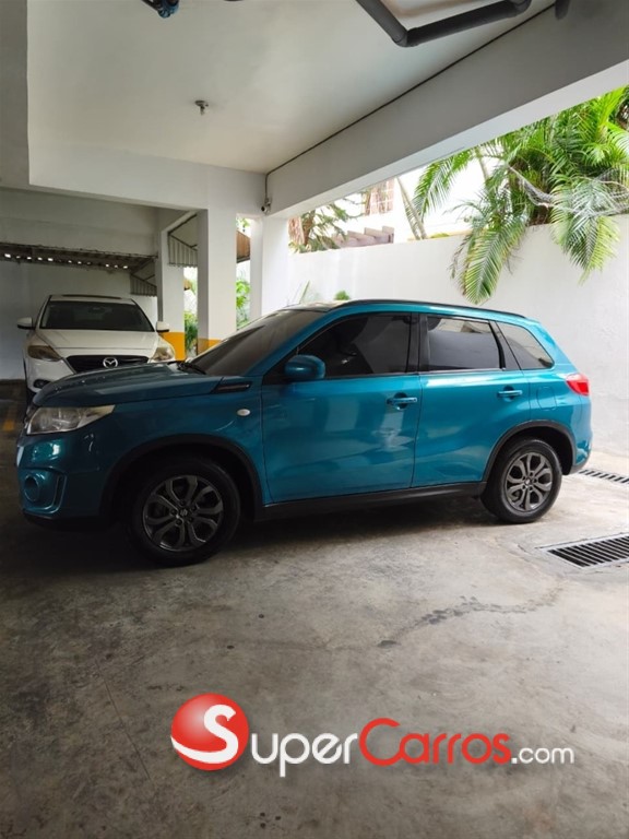 2017 Suzuki Vitara GLX — foto 10 / 12