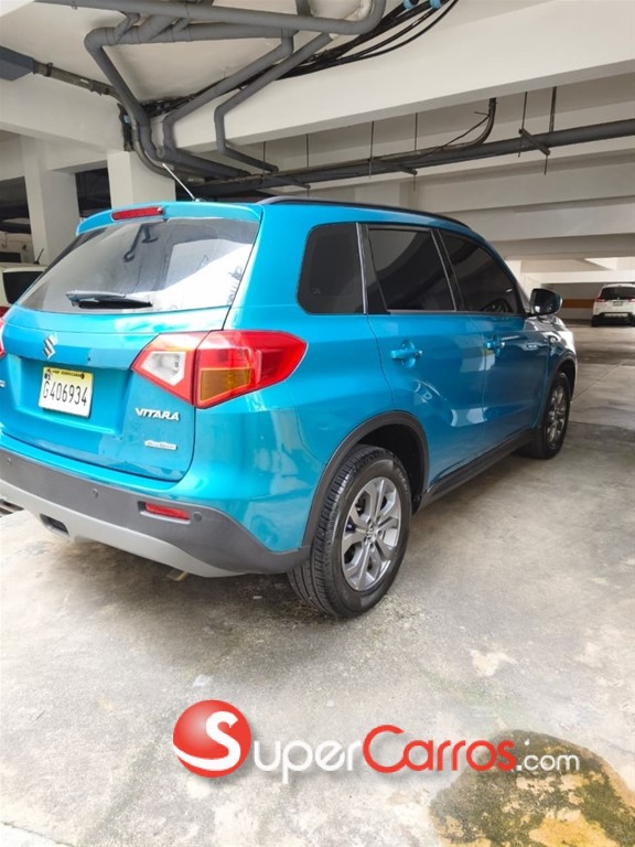 2017 Suzuki Vitara GLX — foto 12 / 12