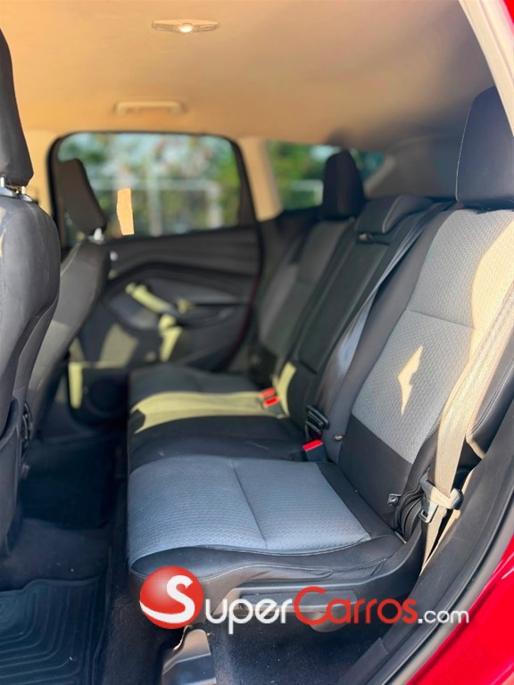 2019 Ford Escape — foto 5 / 10