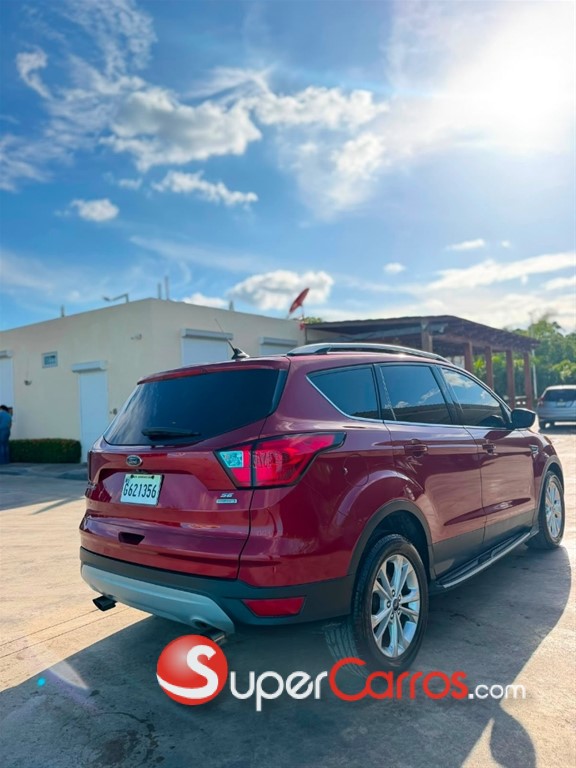 2019 Ford Escape — foto 10 / 10