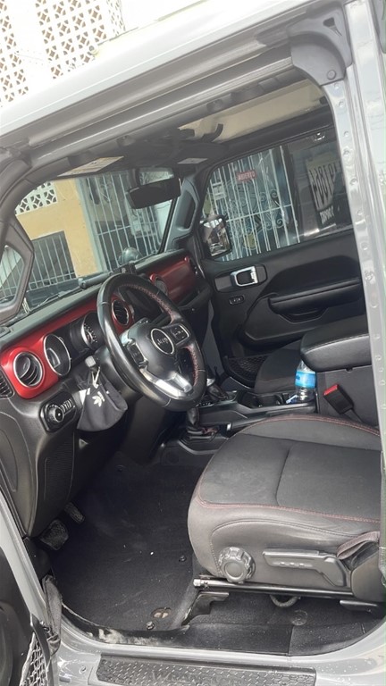 2021 Jeep Gladiator Rubicon — foto 7 / 12