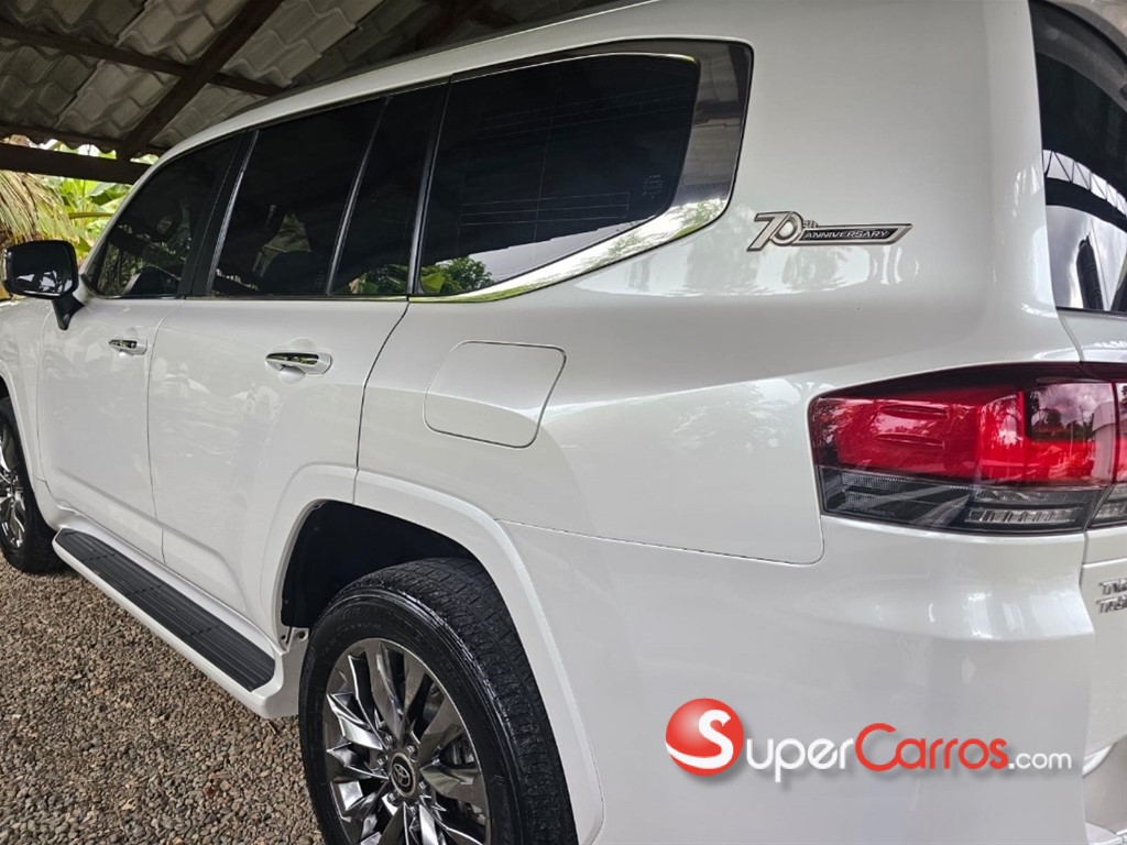 2023 Toyota Land Cruiser 70 ANIVERSARIO — foto 3 / 8