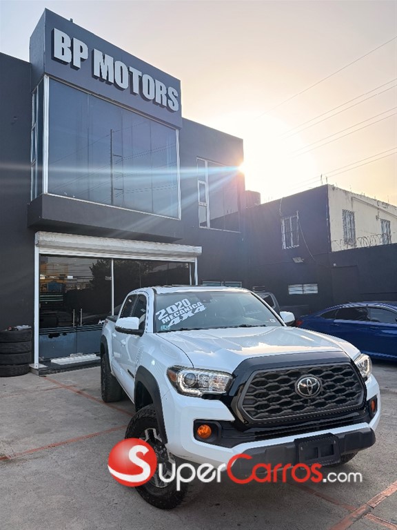 2020 Toyota Tacoma TRD OFF ROAD — foto 3 / 12