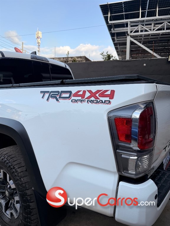 2020 Toyota Tacoma TRD OFF ROAD — foto 5 / 12