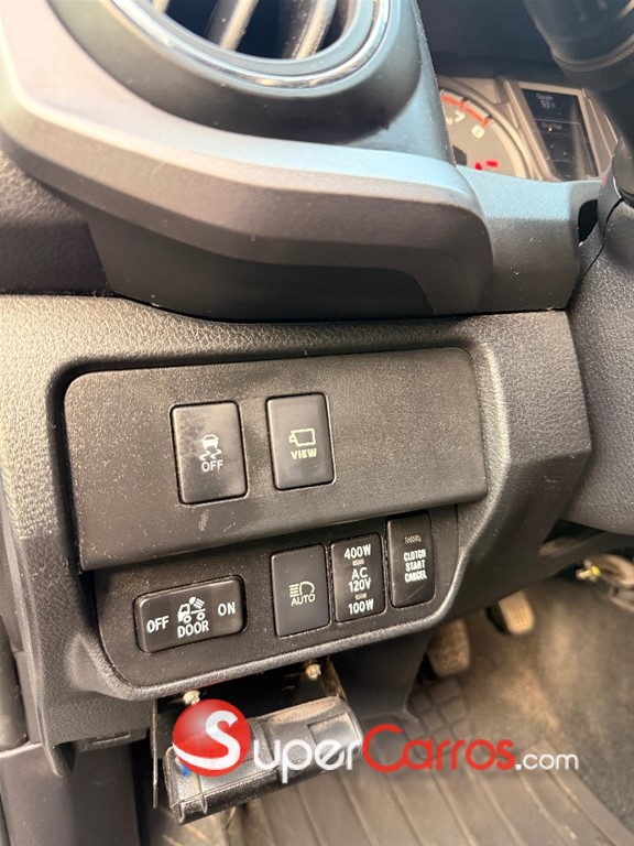 2020 Toyota Tacoma TRD OFF ROAD — foto 8 / 12