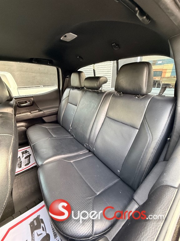 2020 Toyota Tacoma TRD OFF ROAD — foto 10 / 12