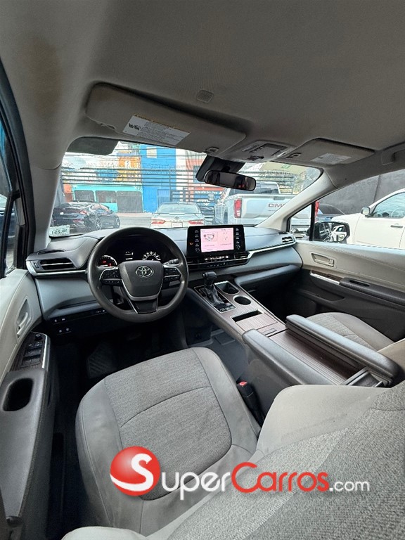 2021 Toyota Sienna LE — foto 7 / 11
