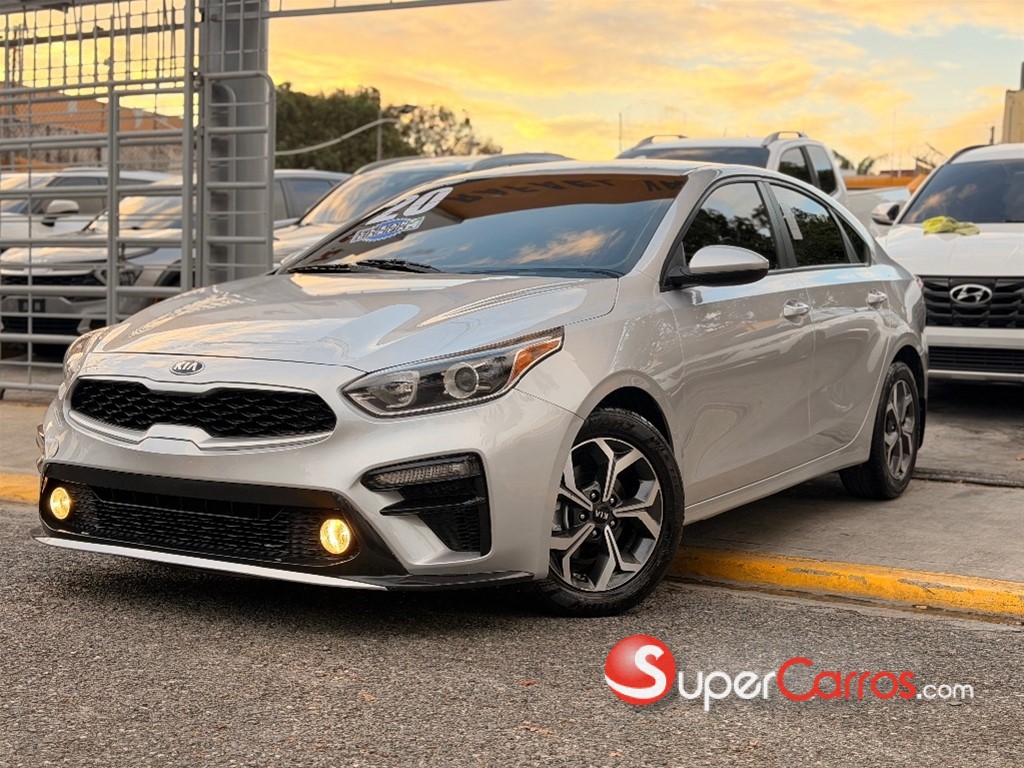 2020 Kia Forte LXS — foto 2 / 9