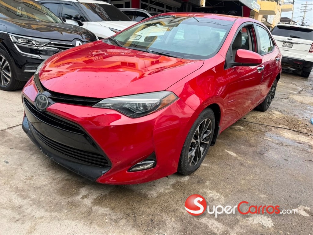 2018 Toyota Corolla LE — foto 7 / 12