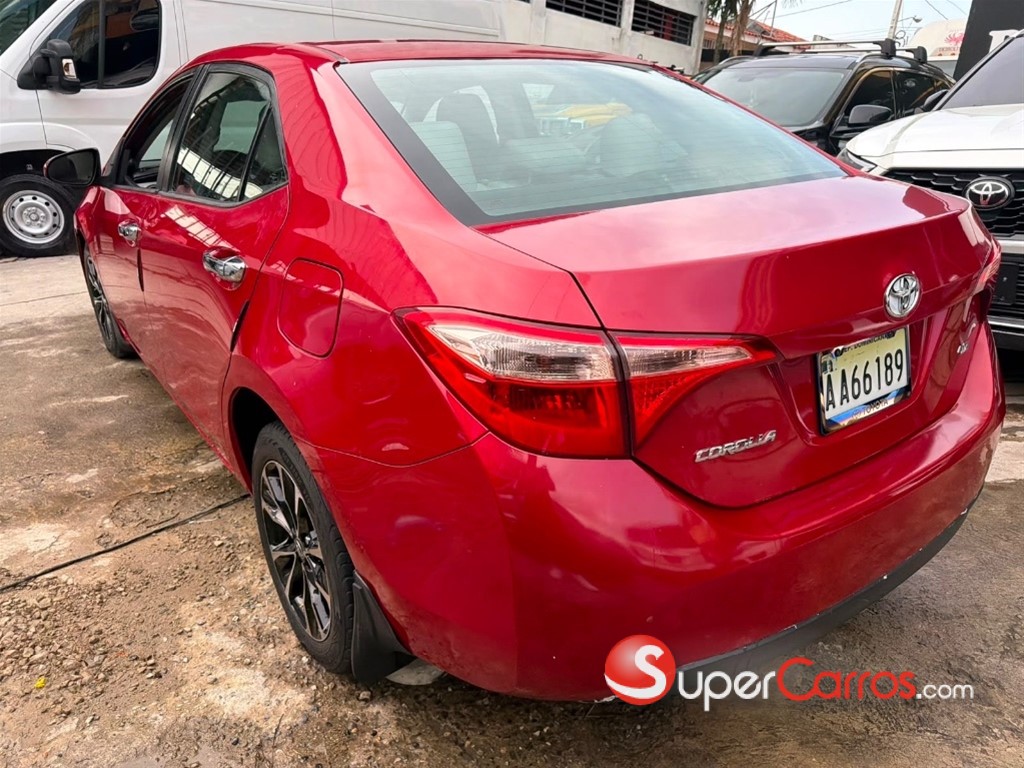 2018 Toyota Corolla LE — foto 10 / 12