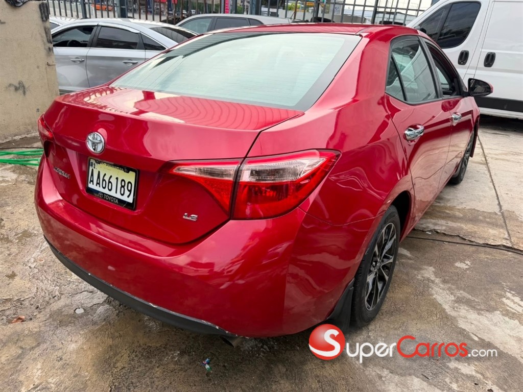 2018 Toyota Corolla LE — foto 12 / 12