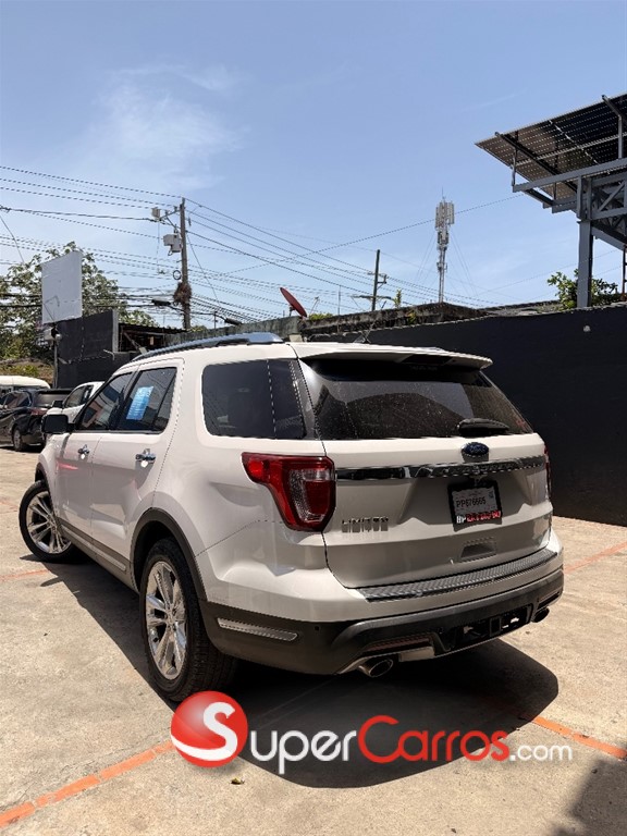 2018 Ford Explorer Limited — foto 3 / 12