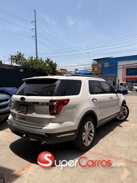 2018 Ford Explorer Limited — foto 4 / 12