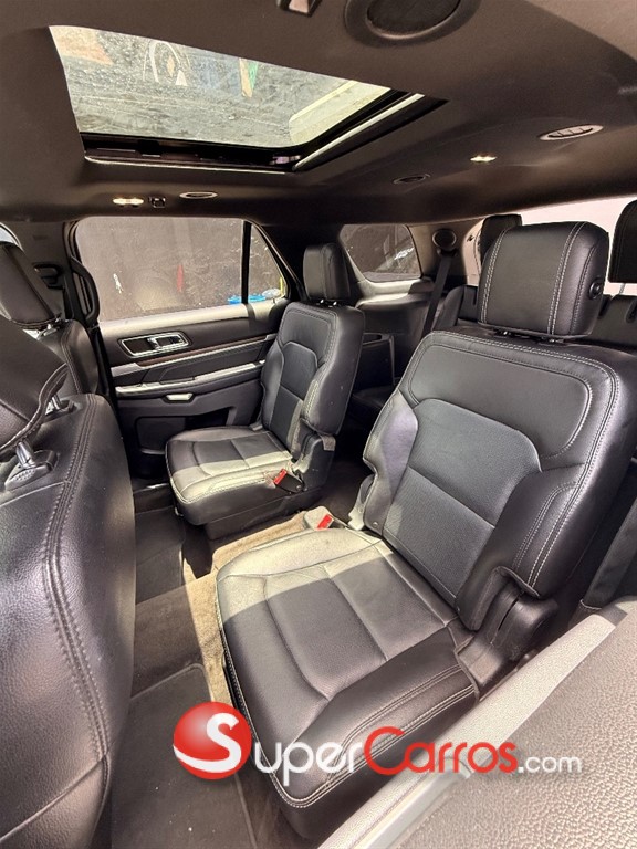 2018 Ford Explorer Limited — foto 6 / 12