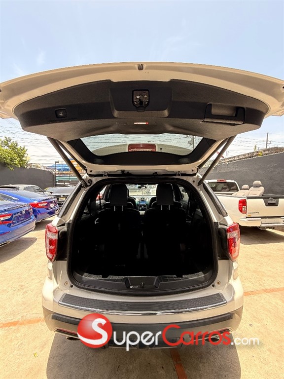 2018 Ford Explorer Limited — foto 7 / 12