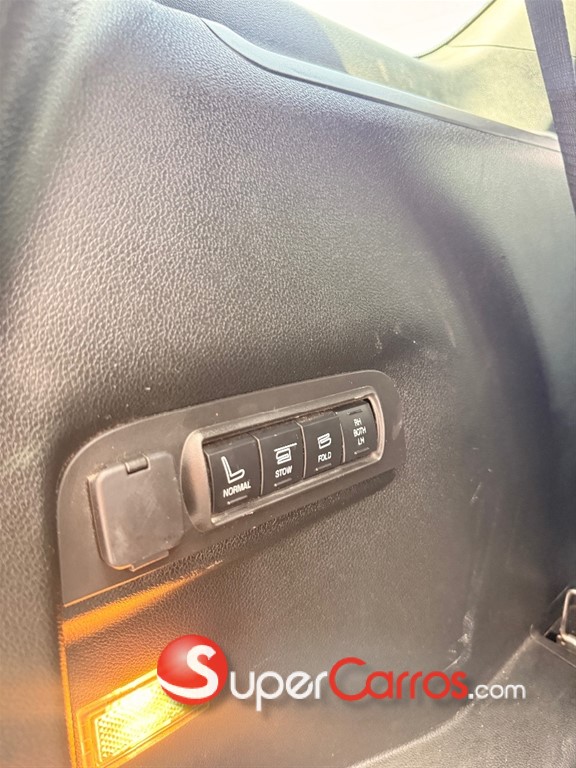 2018 Ford Explorer Limited — foto 8 / 12