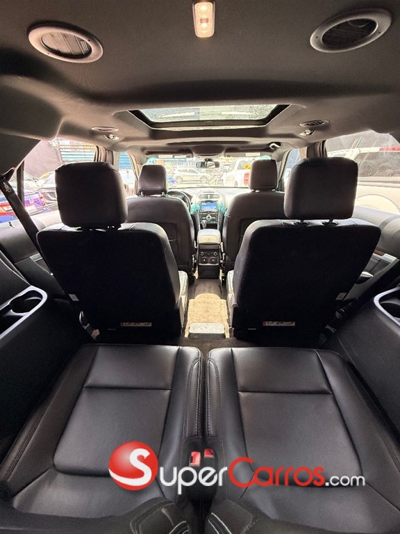 2018 Ford Explorer Limited — foto 9 / 12
