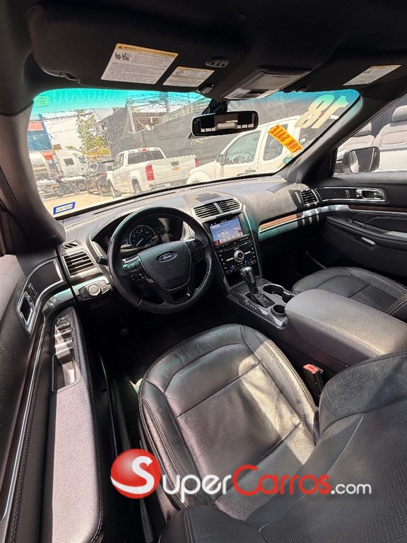 2018 Ford Explorer Limited — foto 11 / 12
