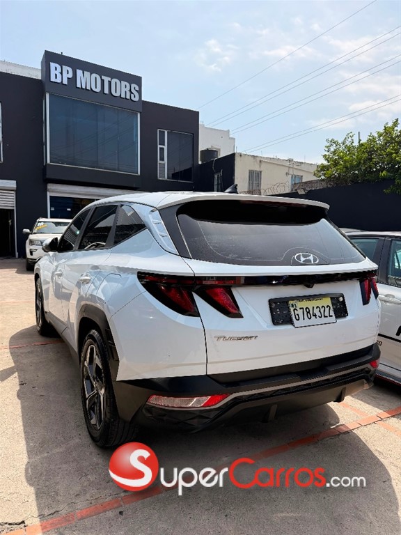 2021 Hyundai Tucson SEL Plus — foto 9 / 12