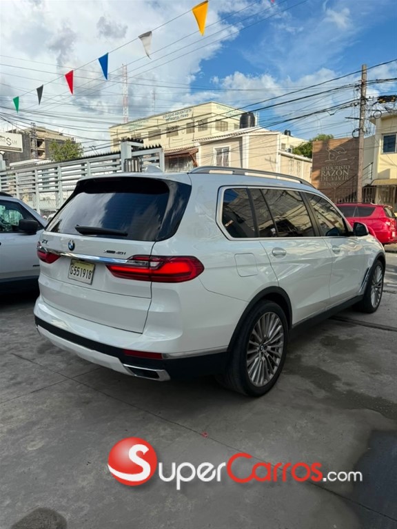 2022 BMW X 7 XDRIVE 40i — foto 4 / 9