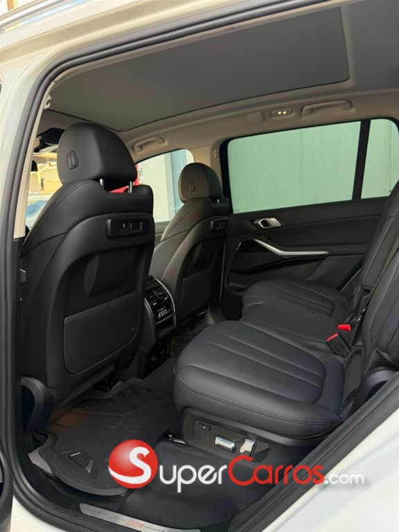 2022 BMW X 7 XDRIVE 40i — foto 7 / 9