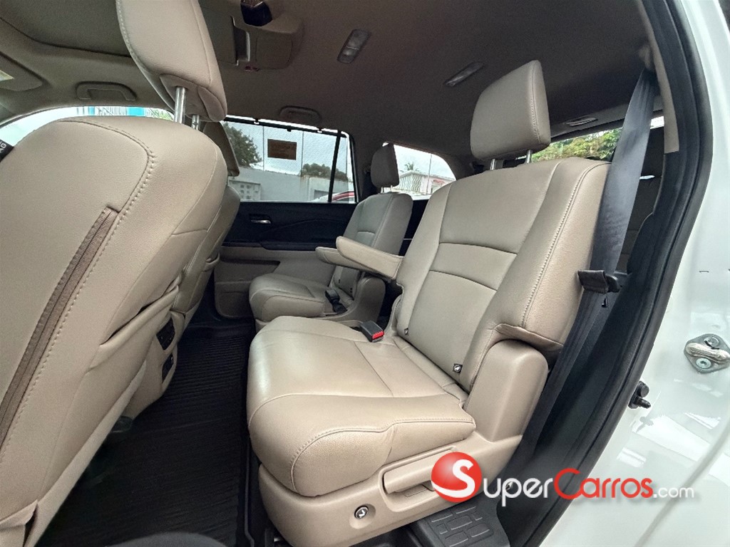 2021 Honda Pilot Touring — foto 5 / 12