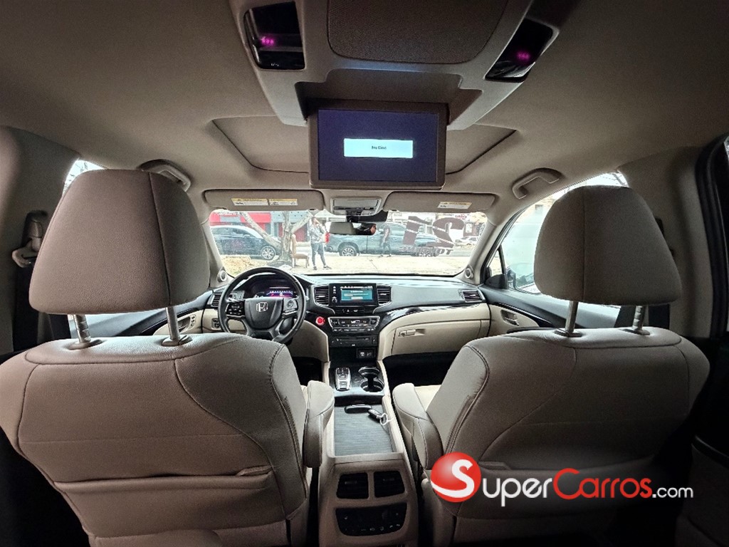 2021 Honda Pilot Touring — foto 7 / 12