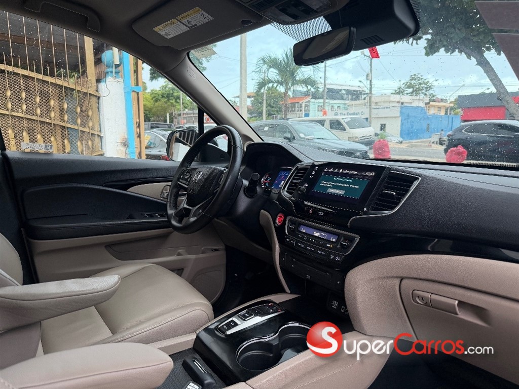 2021 Honda Pilot Touring — foto 9 / 12