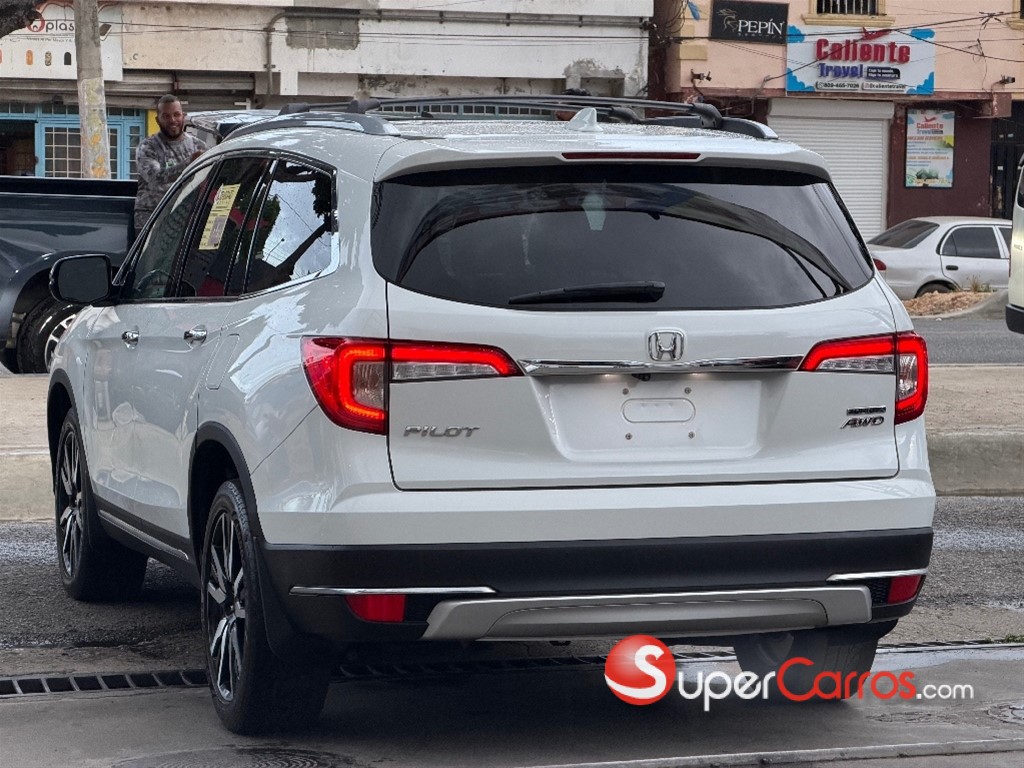 2021 Honda Pilot Touring — foto 11 / 12