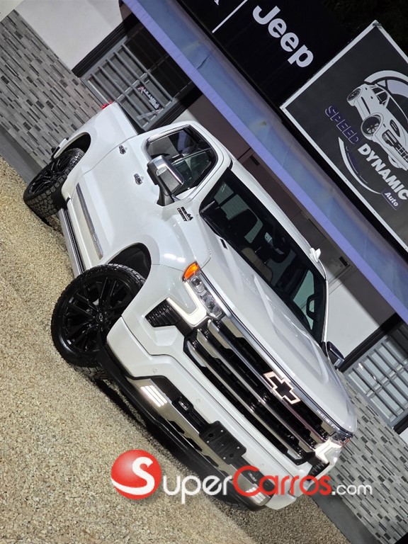 2023 Chevrolet Silverado High Country Duramax — foto 3 / 12