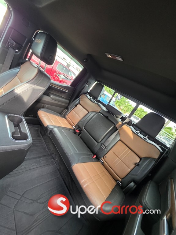 2023 Chevrolet Silverado High Country Duramax — foto 7 / 12