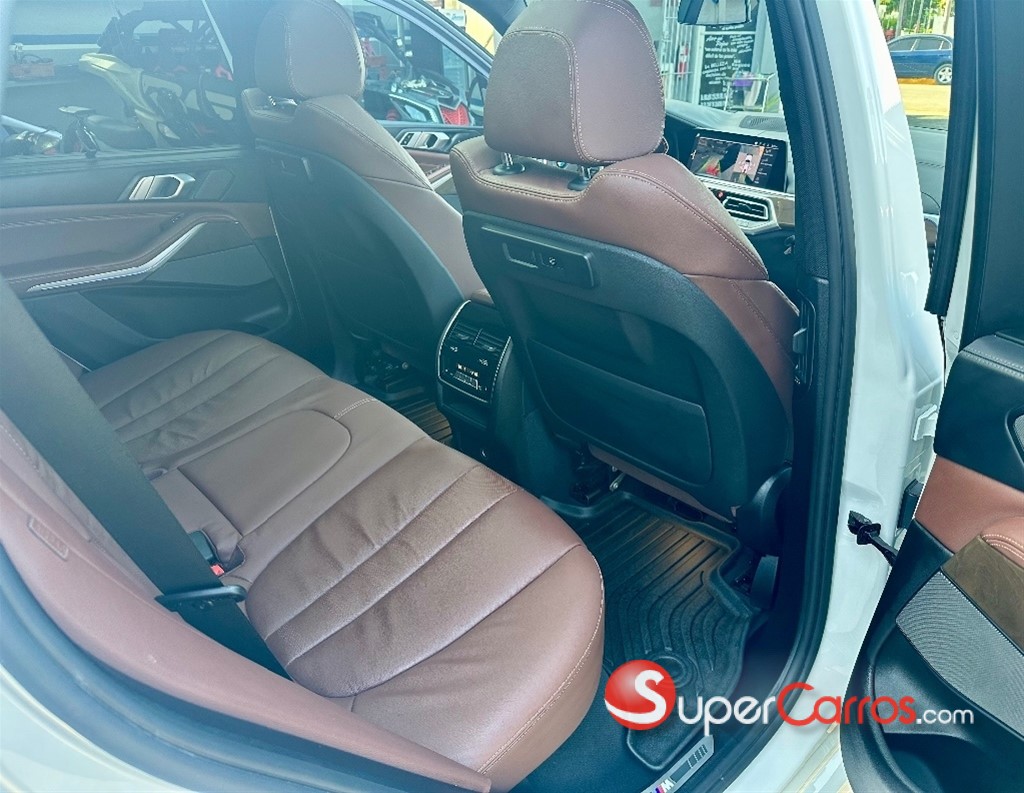 2020 BMW X 5 XDRIVE 40i — foto 11 / 12
