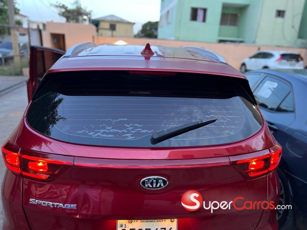 2021 Kia Sportage LX — foto 7 / 10