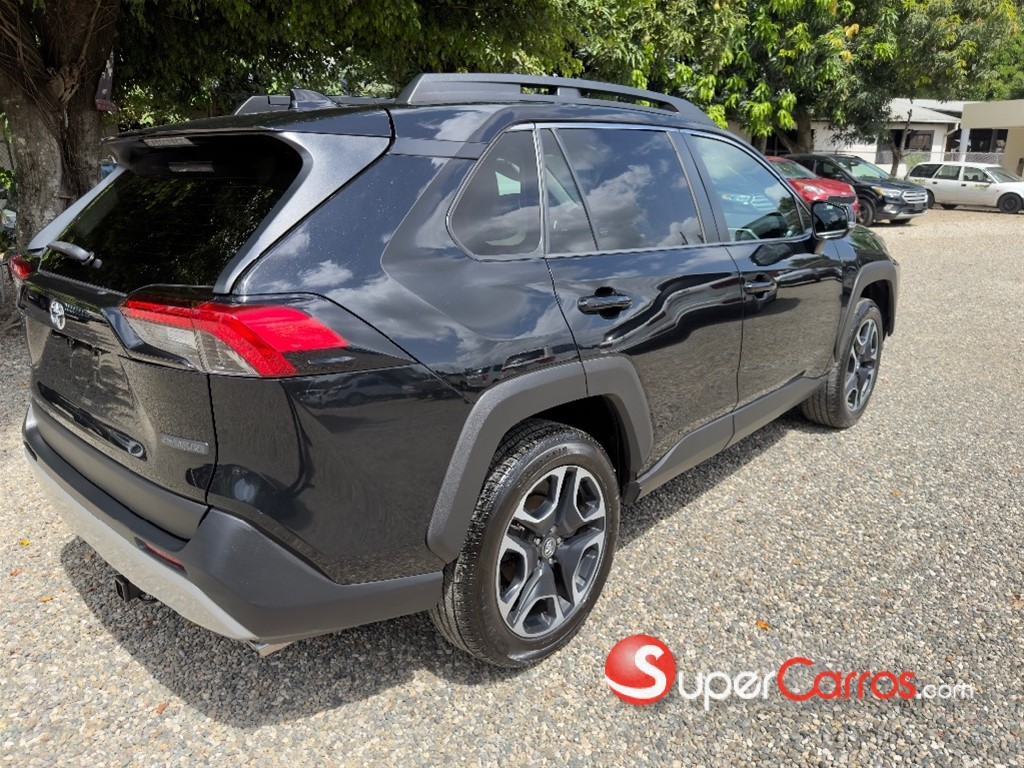 2020 Toyota RAV4 Adventure — foto 6 / 8