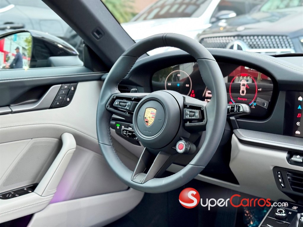 2025 Porsche 911 Carrera — foto 10 / 12