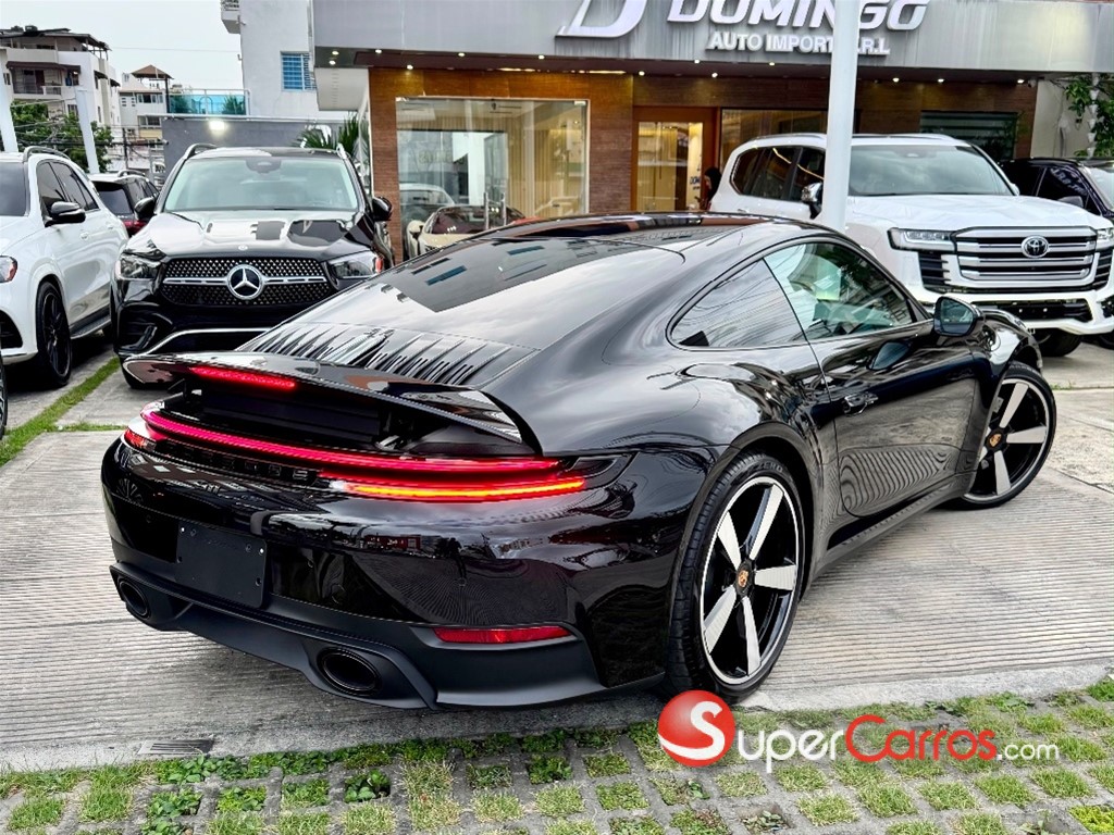 2025 Porsche 911 Carrera — foto 12 / 12
