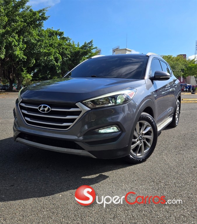 2017 Hyundai Tucson ECO 1.6 TURBO — foto 2 / 12