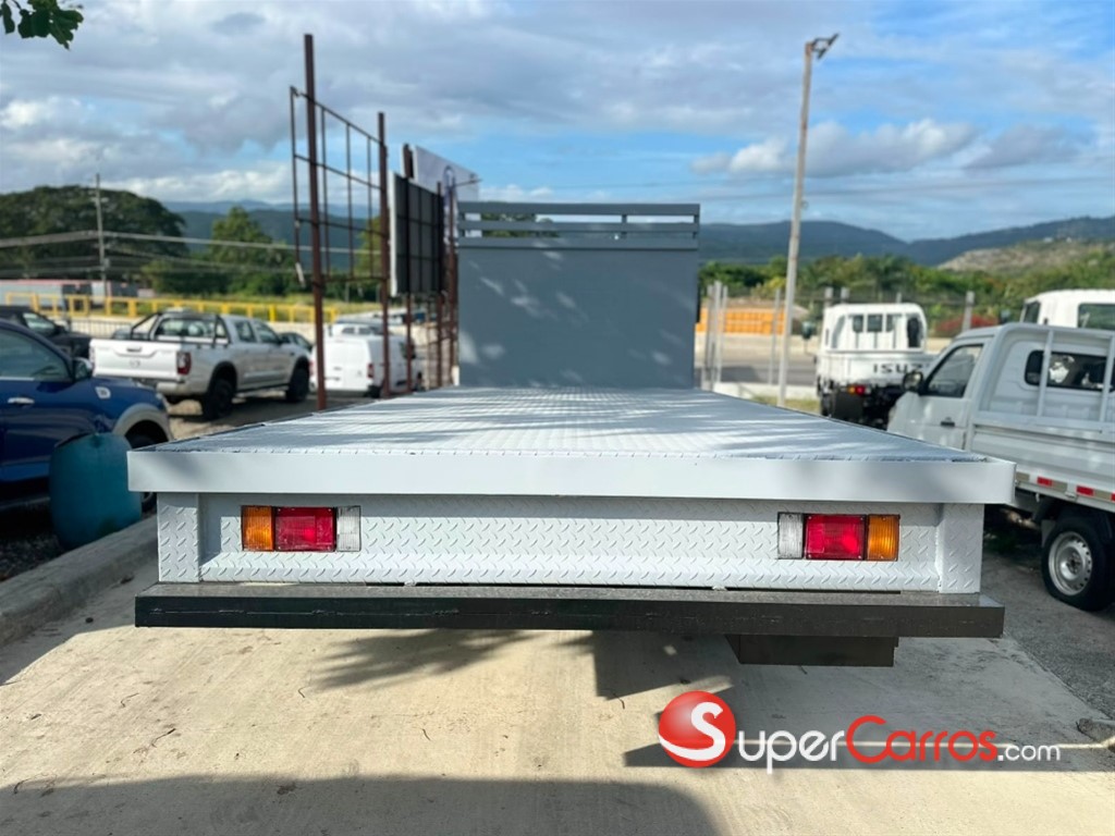 2027 Isuzu NP — foto 8 / 11