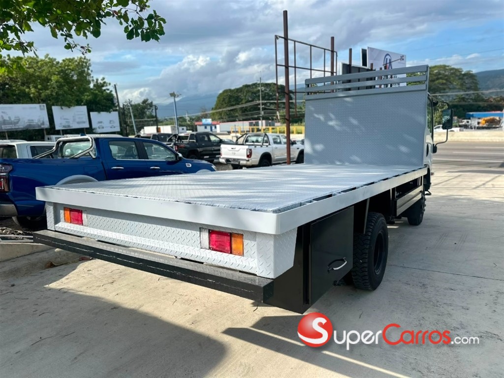 2027 Isuzu NP — foto 9 / 11