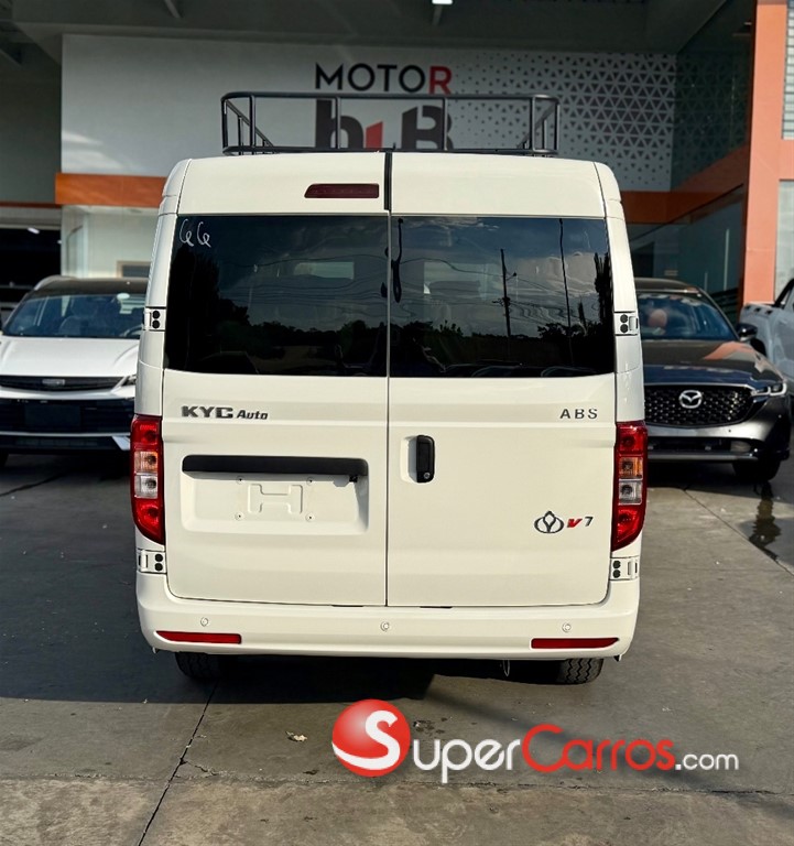 2026 KYC V7 11 Pasajeros — foto 6 / 11