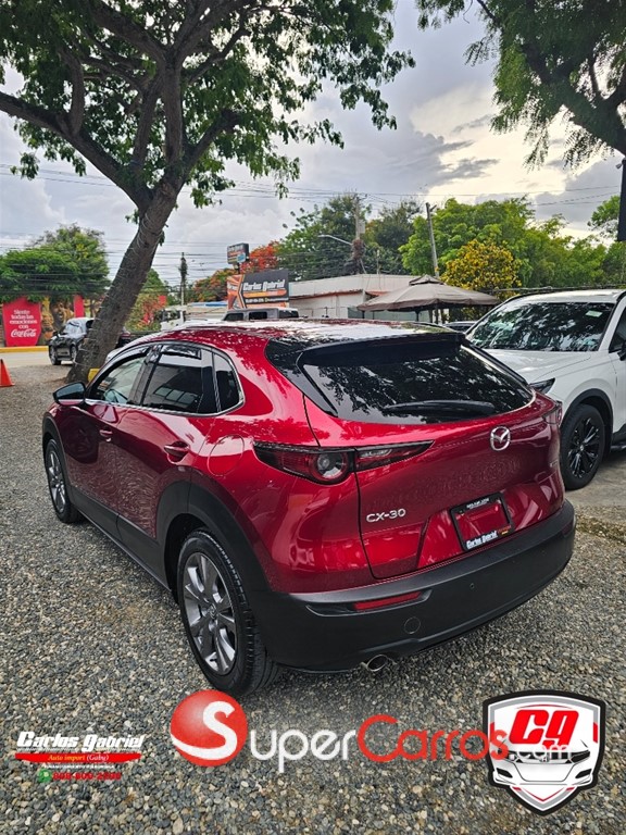 2024 Mazda CX-30 GT — foto 2 / 10
