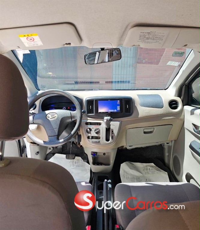 2016 Daihatsu Mira — foto 5 / 9