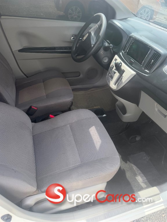 2016 Daihatsu Mira — foto 7 / 9