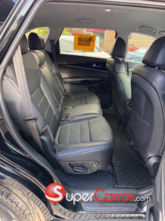 2020 Kia Sorento EX — foto 7 / 10