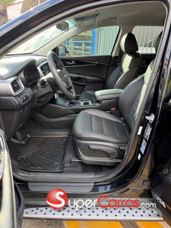 2020 Kia Sorento EX — foto 8 / 10